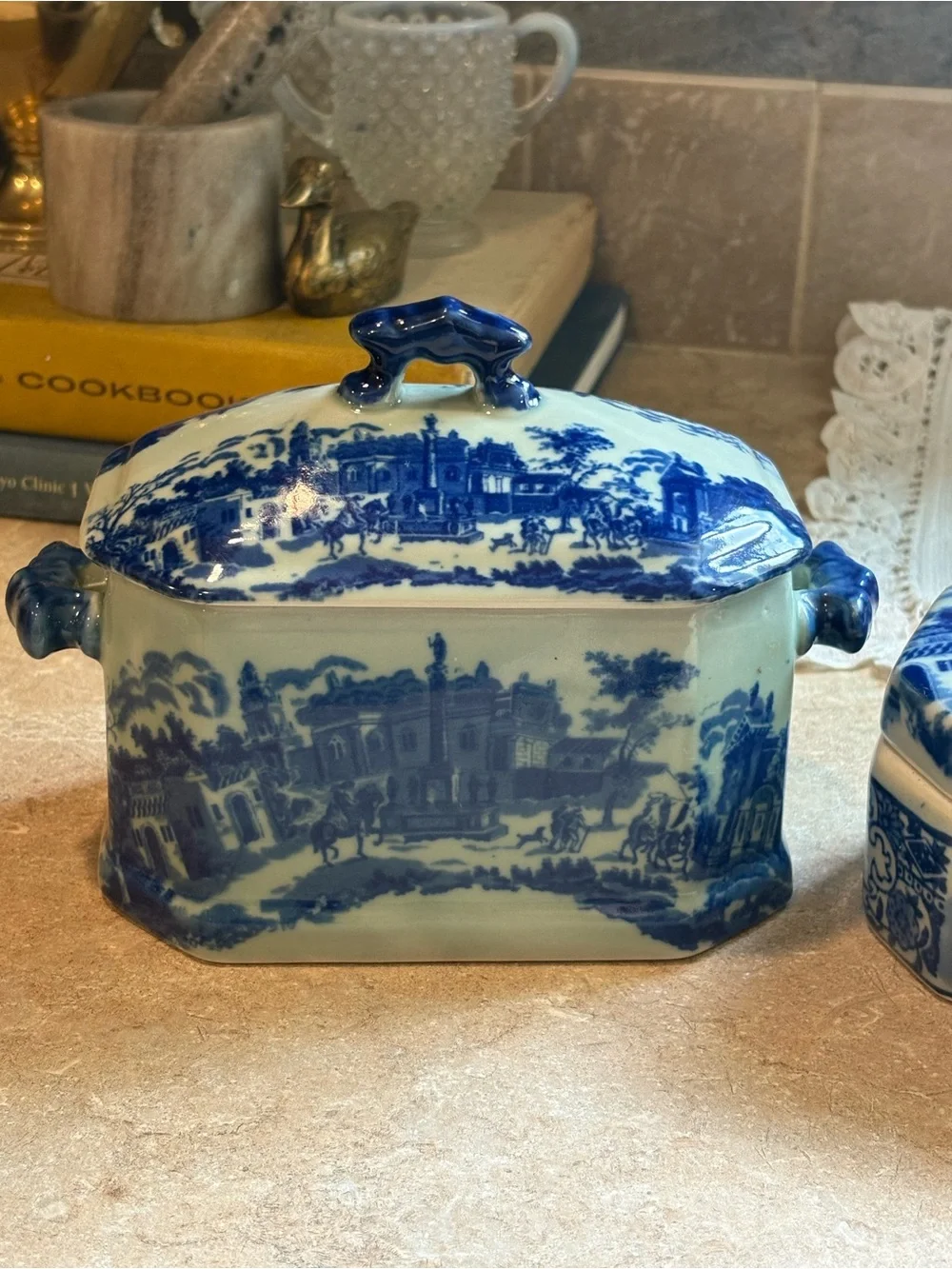 VTG Chinoiserie Ceramic Lidded Canister Trinket Box Set Transferware Style
